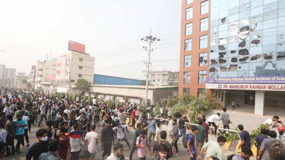 ৮ হাজার শিক্ষার্থীর বিরুদ্ধে মামলা