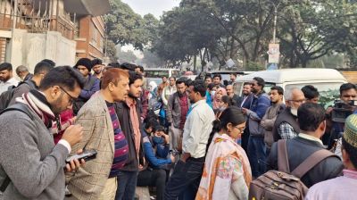 সচিবালয়ের সামনে ৪৩তম বিসিএসে বাদ পড়ারা