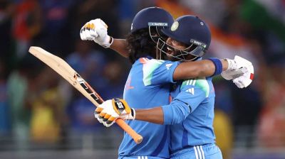 অস্ট্রেলিয়াকে বিদায় করে ফাইনালে ভারত