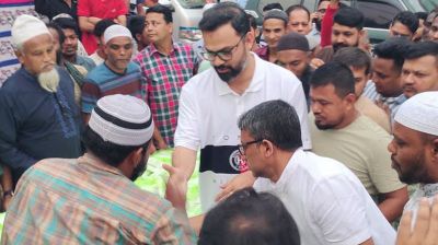 ৫নং ওয়ার্ড যুবদলের উদ্যোগে ইফতার বিতরণ