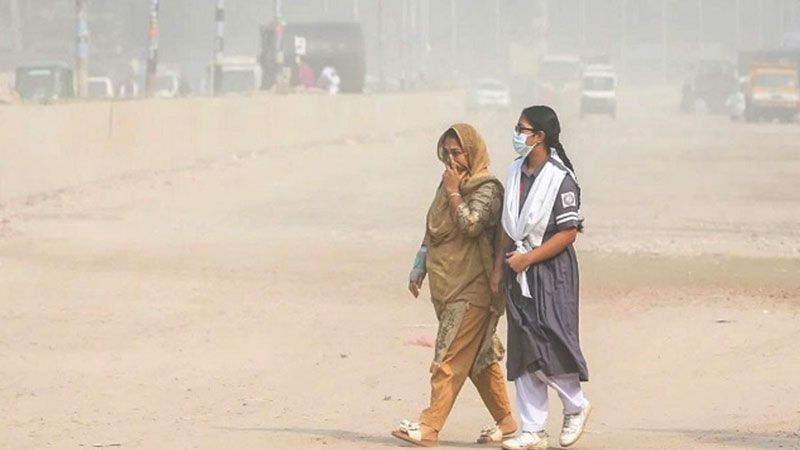 দুষণের অসুখে ঢাকা