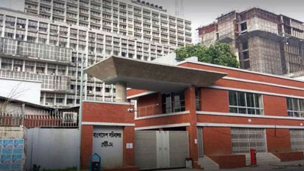 স্টিকারবিহীন যান সচিবালয়ে প্রবেশ বন্ধের সিদ্ধান্ত