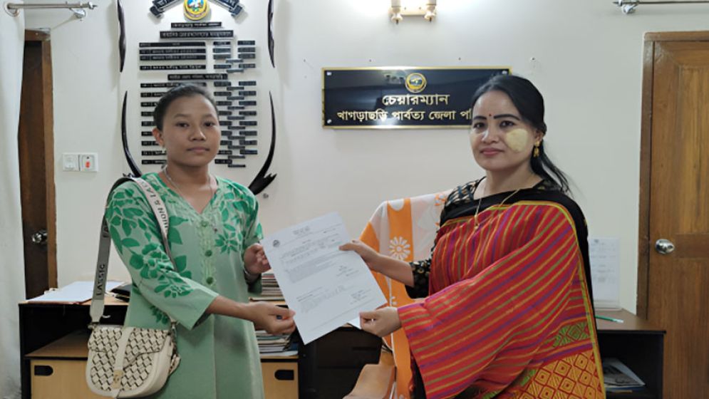 জিরুনা ত্রিপুরার মানবিকতায় পাহাড়ে নতুন ইতিহাস