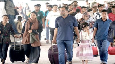 ঈদ শেষে রাজধানীতে ফিরছেন মানুষ