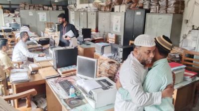 টানা ছুটি শেষে কর্মচাঞ্চল্য ফিরেছে সরকারি অফিসে