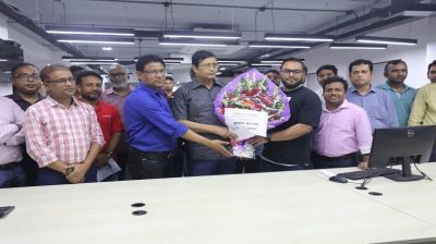 প্রতিদিনের বাংলাদেশ- এর সম্পাদকের দায়িত্ব নিলেন মারুফ কামাল খান