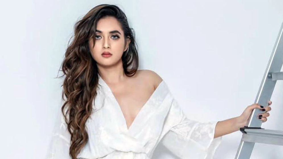 ডিজে হয়ে পর্দায় আসছেন তানিয়া বৃষ্টি