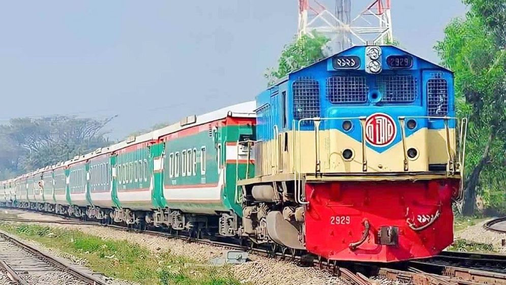 ৮ জোড়া ট্রেন ভাড়া করল সরকার