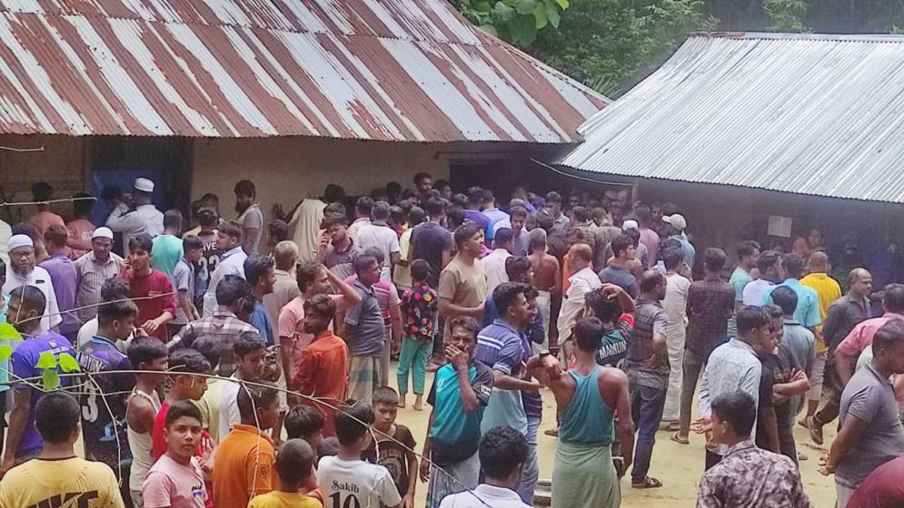 খাগড়াছড়িতে মা-মেয়েকে গলা কেটে হত্যা