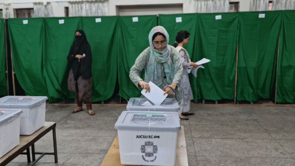 খালেদা জিয়া হলে ২ ঘণ্টায় ভোট পড়েছে ৫০টি