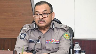 পদত্যাগ করলেন ডিএমপি কমিশনার সাজ্জাত