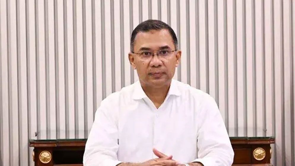 বাড়ির দরজা খুলে প্রধানমন্ত্রী বললেন ‘চলেন যুদ্ধে যাই’ 