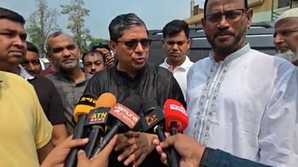 দেশে তেলের আমদানি ও সরবরাহ ব্যবস্থা স্বাভাবিক রয়েছে : মীর শাহে আলম