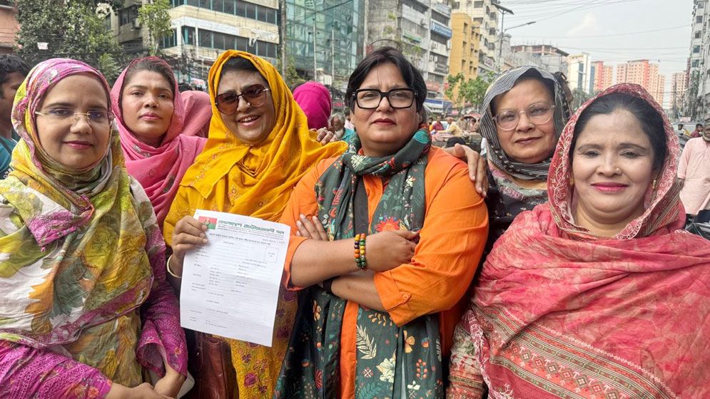 তৃণমূলের নেত্রী মিলি জাকারিয়ার মনোনয়নপত্র সংগ্রহ