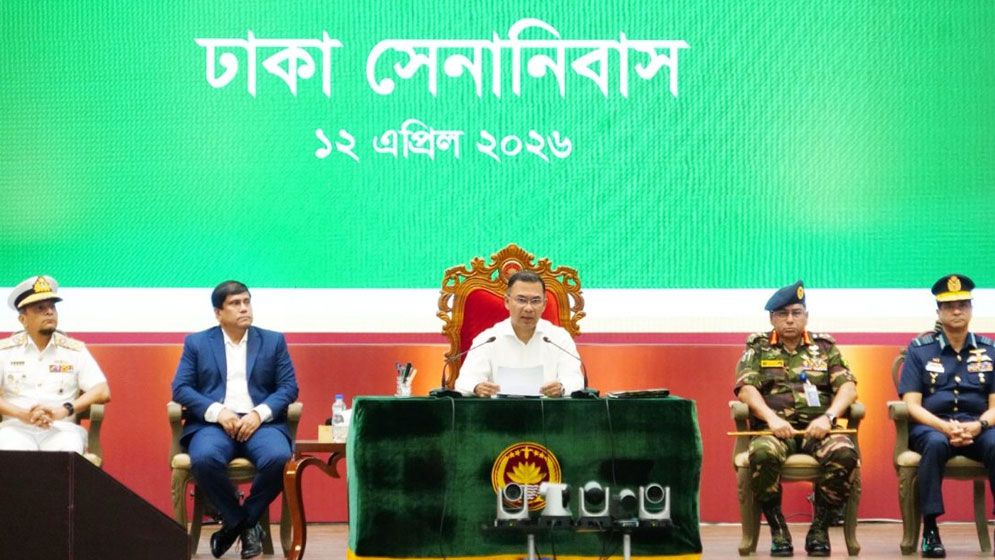 সশস্ত্র বাহিনী কোনো ব্যক্তি, দল বা পরিবারের সম্পদ নয় : প্রধানমন্ত্রী