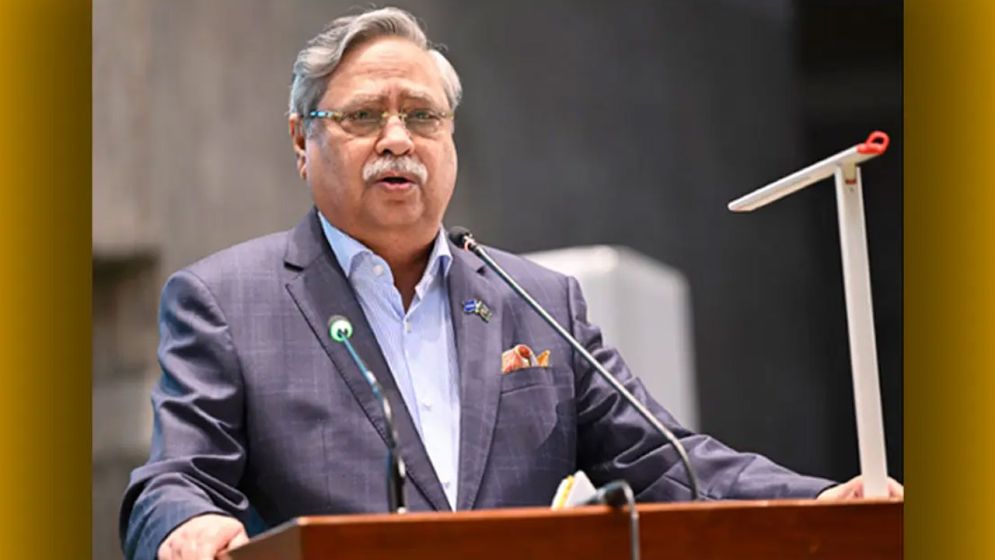 ডিসিদের জনগণের সেবায় নিবেদিত থাকার আহ্বান রাষ্ট্রপতির 