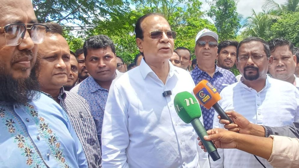 বাঁশখালীকে বন্যা মুক্ত করতে পদক্ষেপ নেওয়া হবে- ত্রাণমন্ত্রী আসাদুল হাবিব দুলু