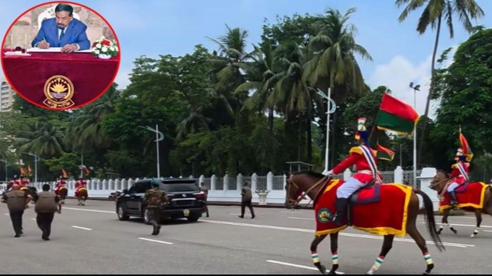 বঙ্গভবন ছাড়লেন অস্থায়ী রাষ্ট্রপতি