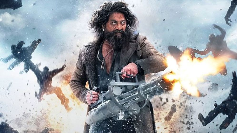 ‘টক্সিক’ ঝড়ে কাঁপছে বক্স অফিস 