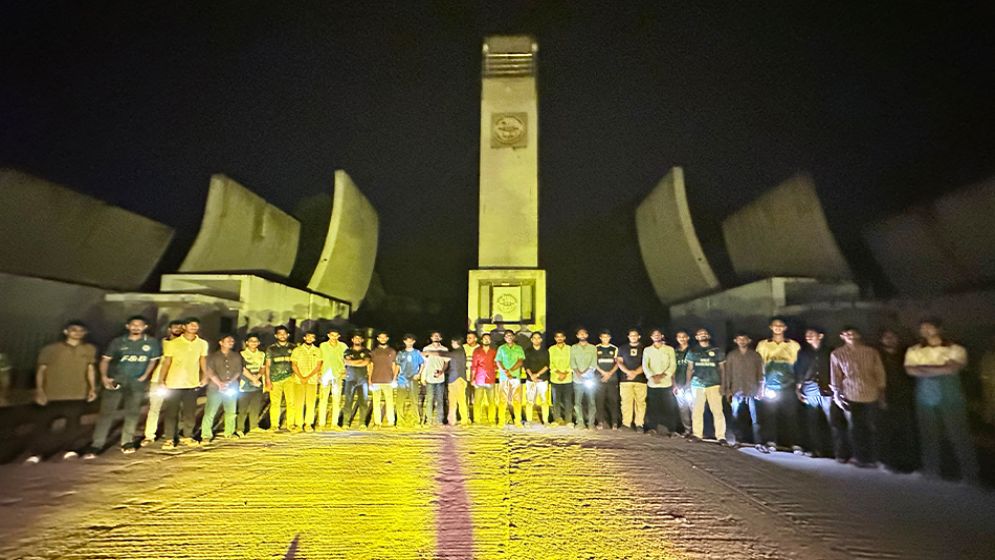 কুমিল্লা বিশ্ববিদ্যালয়ে সমকামী ইস্যুতে ছাত্রদলের প্রতিবাদী মৌন মিছিল