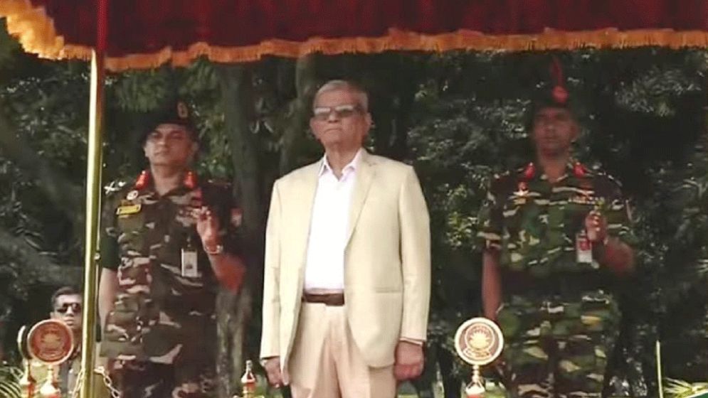 বঙ্গভবনে রাষ্ট্রপতি মির্জা ফখরুল ইসলাম, দেওয়া হলো গার্ড অব অনার