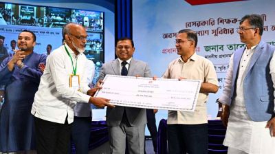 অবসর ভাতার টাকা পেতে শিক্ষকদের আর অফিসে অফিসে ঘুরতে হবে না : প্রধানমন্ত্রী