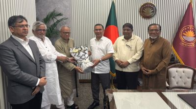 প্রধানমন্ত্রীর সঙ্গে স্থায়ী কমিটির নতুন চার সদস্যের সাক্ষাৎ