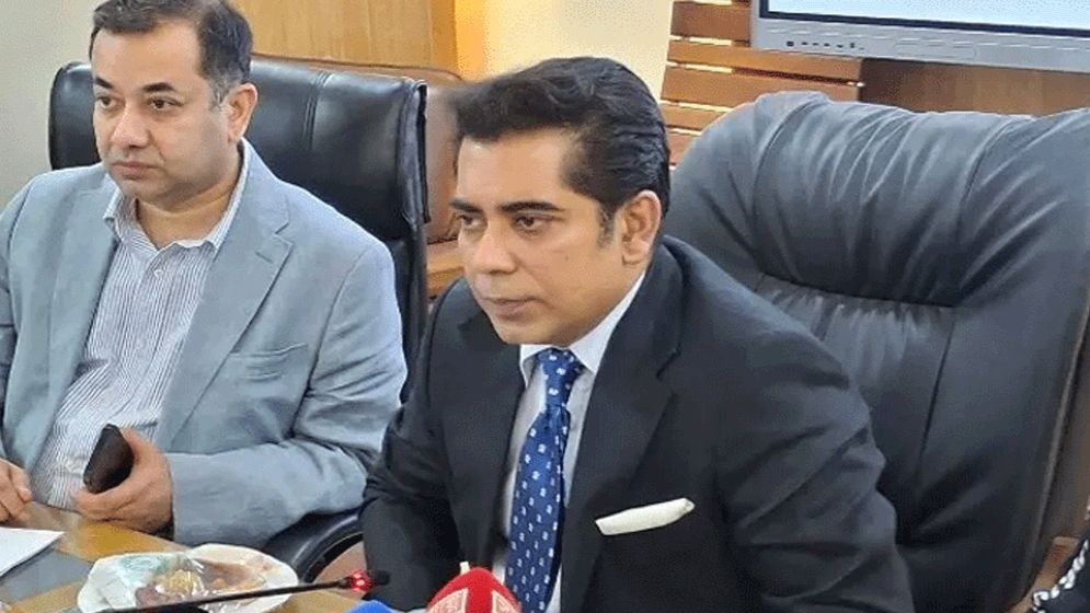 ১৭ বছর সংবাদমাধ্যমের হাত বেঁধে রাখা হয়েছিল: তথ্যমন্ত্রী পার্থ