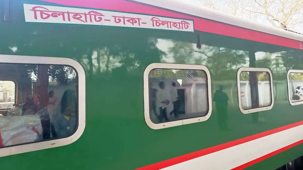 আক্কেলপুরে ফিরতি পথেও যাত্রাবিরতি পাবে চিলাহাটি এক্সপ্রেস
