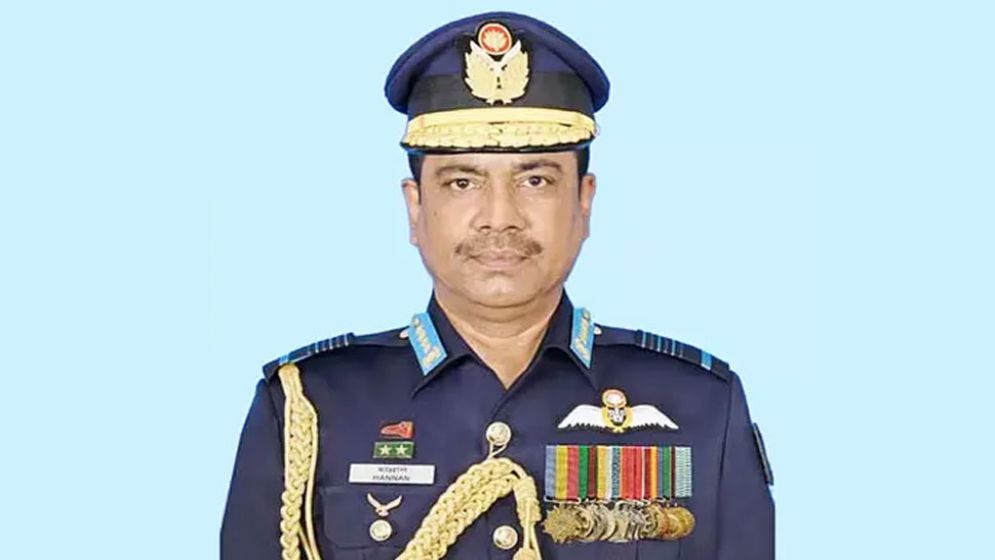 কাতারে গ্রেপ্তার বিমানবাহিনীর সাবেক প্রধান শেখ আব্দুল হান্নান
