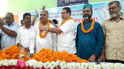 আদমদীঘিতে বিএনপির দুঃসময়ের ৩০০ নেতাকর্মীকে ফুলেল সংবর্ধনা